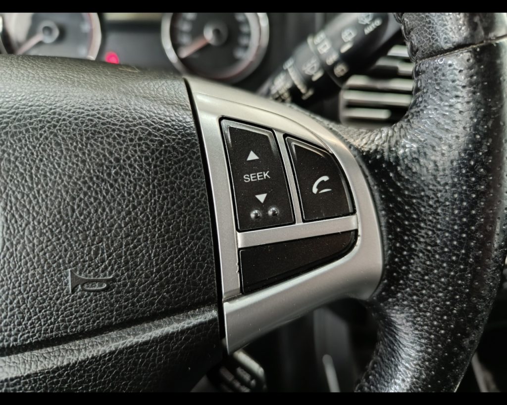 SSANGYONG Korando 2.0 e-XDi 175 CV 2WD MT C - 10