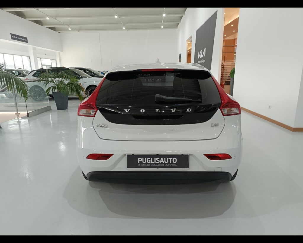 VOLVO V40 D2 Kinetic - 5