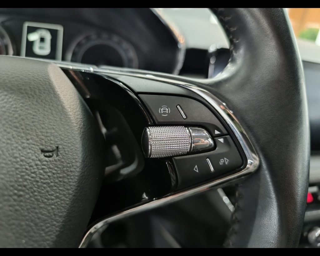 SKODA Fabia 1.0 MPI 80 CV Style - 12