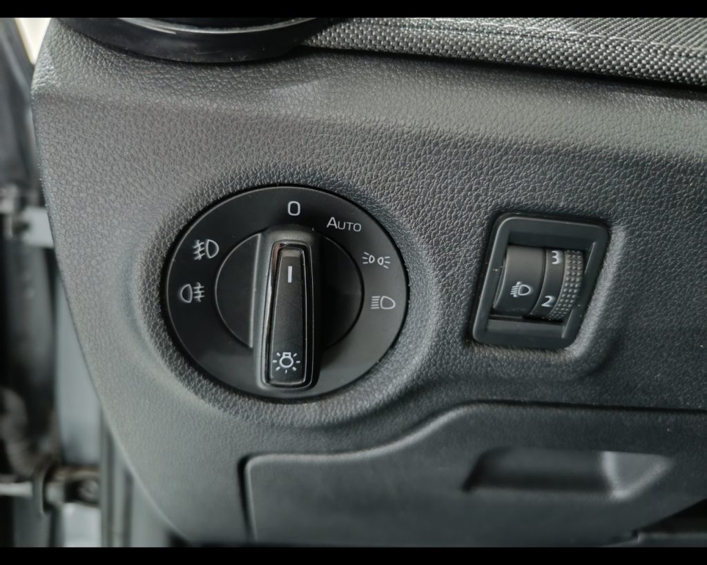 SKODA Fabia 1.0 MPI 80 CV Style - 19