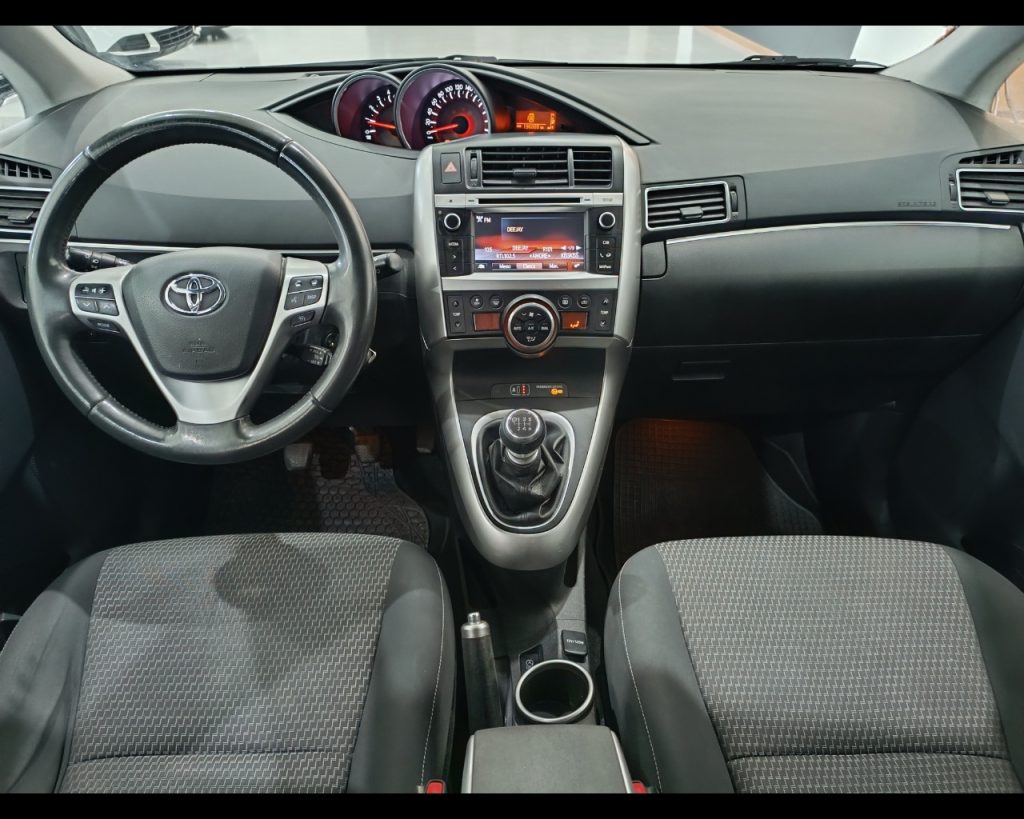 TOYOTA Verso 1.6 D-4D Style - 7