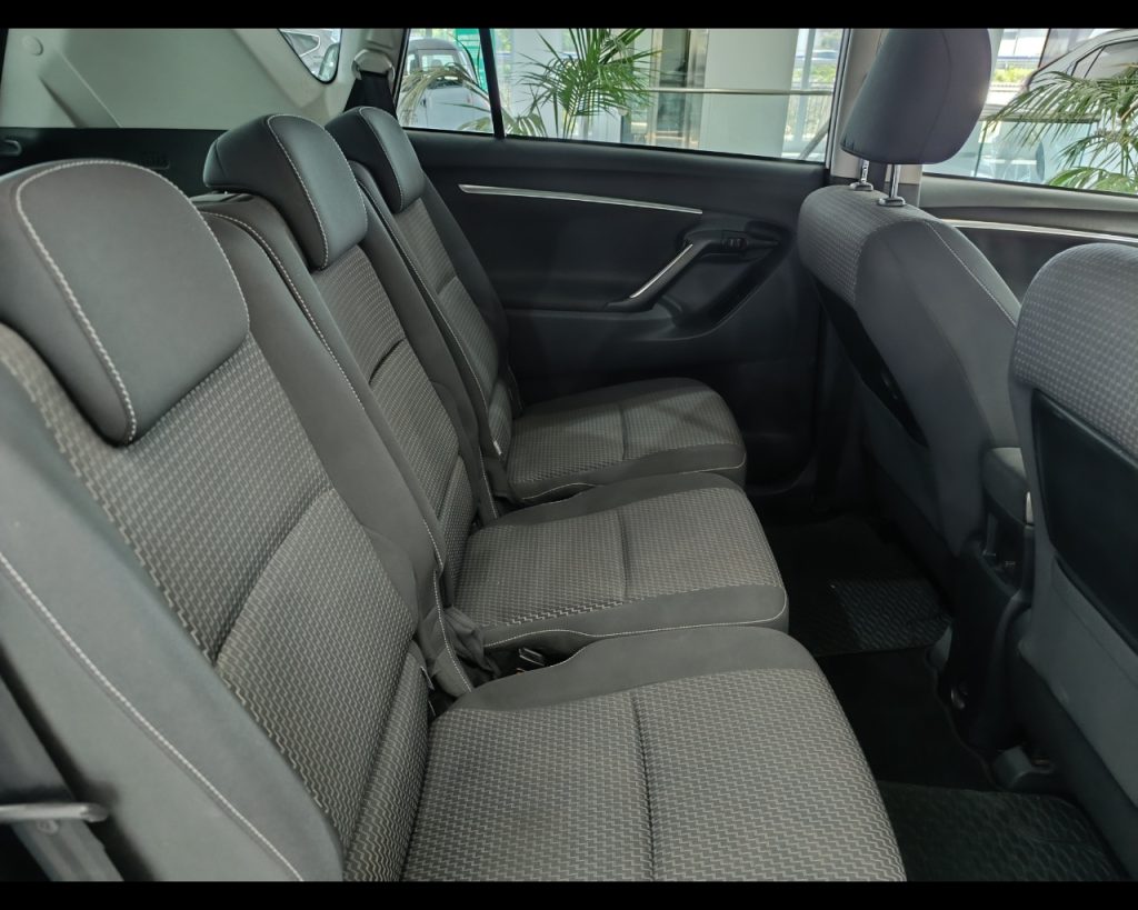 TOYOTA Verso 1.6 D-4D Style - 15