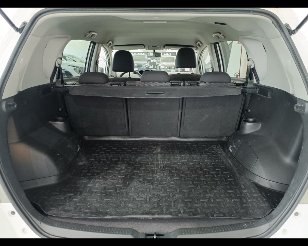 TOYOTA Verso 1.6 D-4D Style - 21