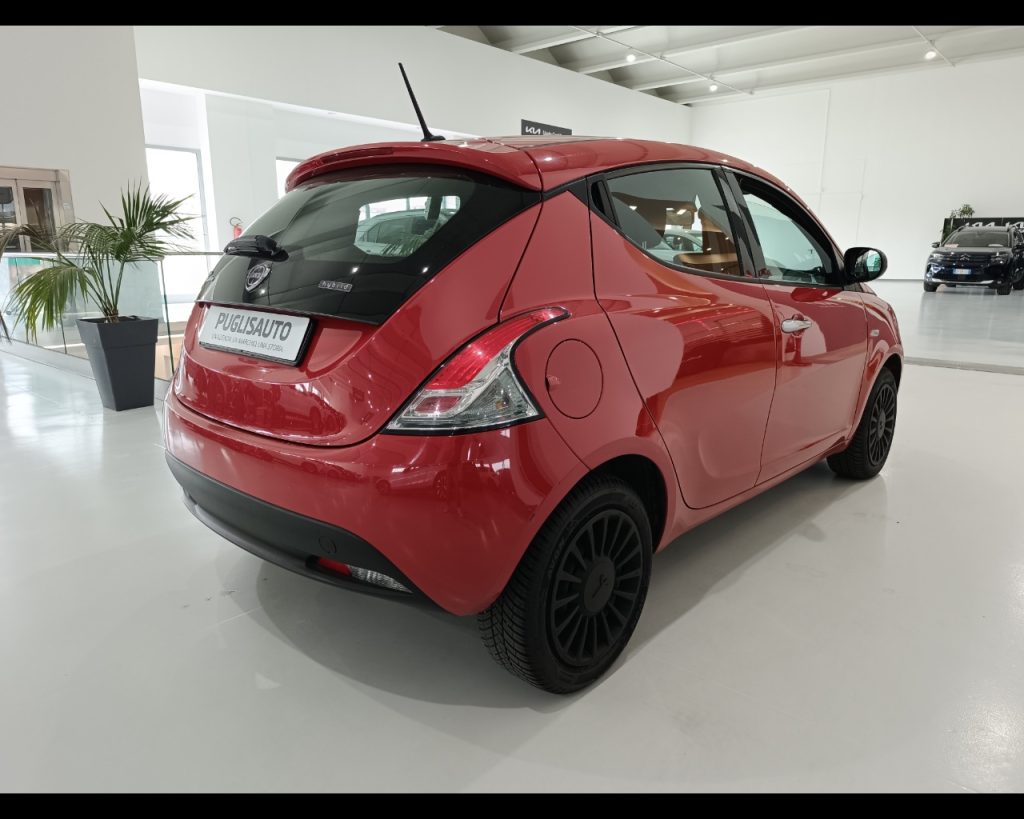 LANCIA Ypsilon 1.0 FireFly 5 porte S&S Hybrid Ecochic Silver - 4