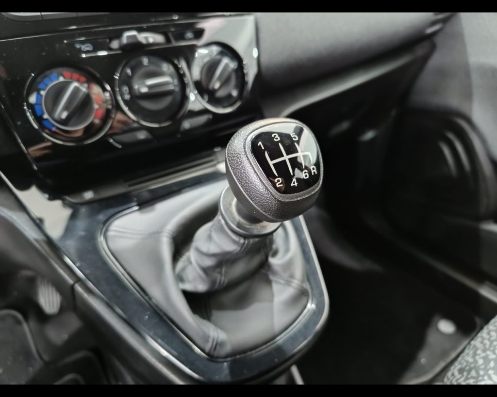 LANCIA Ypsilon 1.0 FireFly 5 porte S&S Hybrid Ecochic Silver - 12