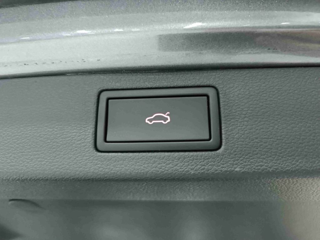 SKODA Kamiq 1.0 TSI Selection - 22