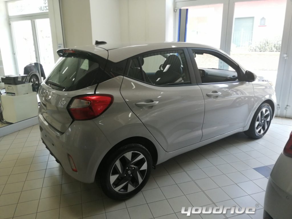 HYUNDAI i10 / 1.0 MPI Connectline MY 25 KM0 - 2