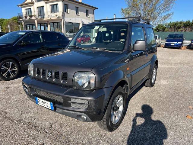 SUZUKI Jimny Grigio scuro metallizzato