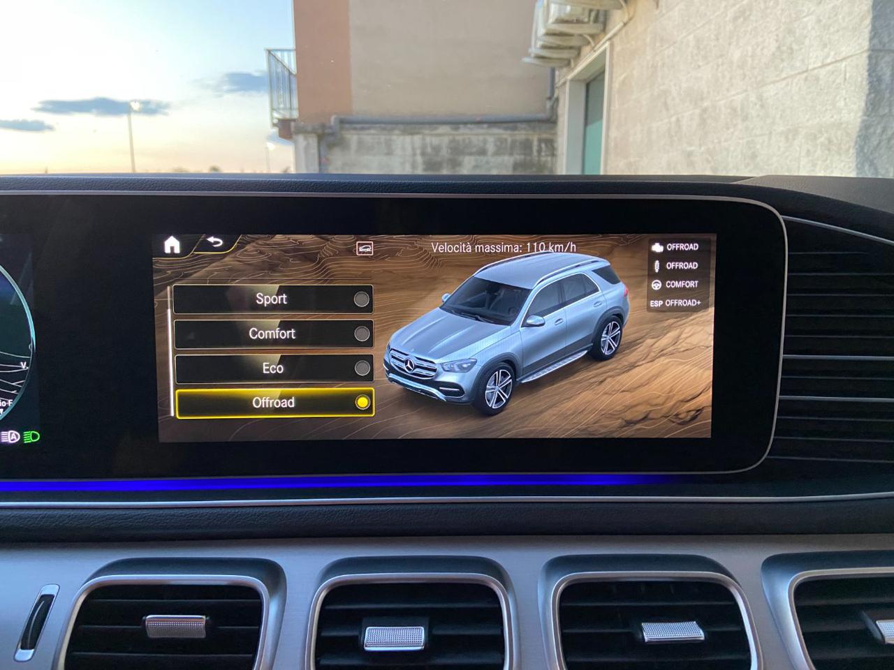 MERCEDES-BENZ GLE 300 d 4Matic Premium Amg Pack Night - 24