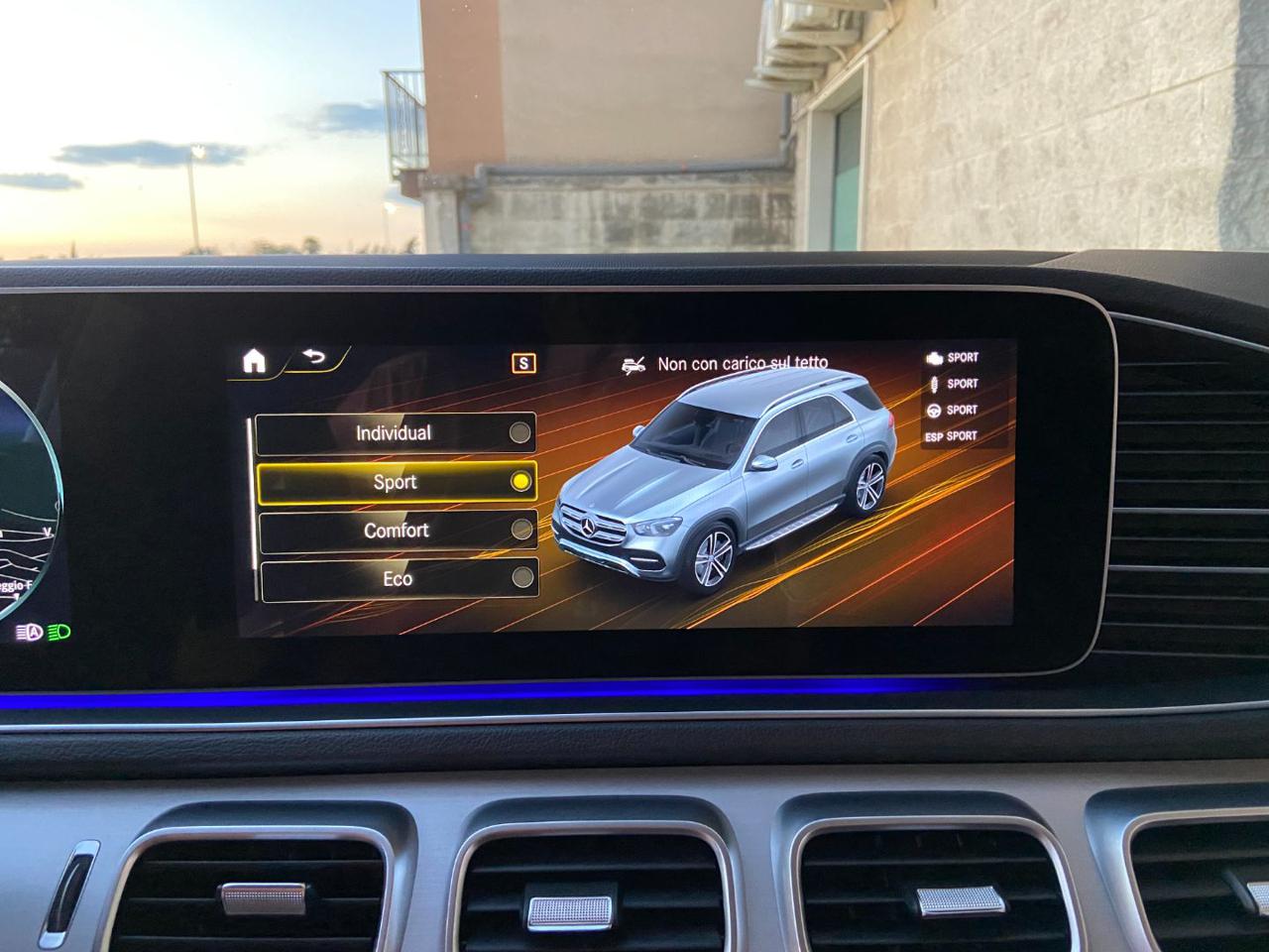 MERCEDES-BENZ GLE 300 d 4Matic Premium Amg Pack Night - 23