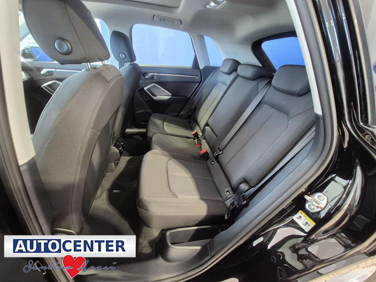 AUDI Q3 35 TDI S tronic S line edition - 14