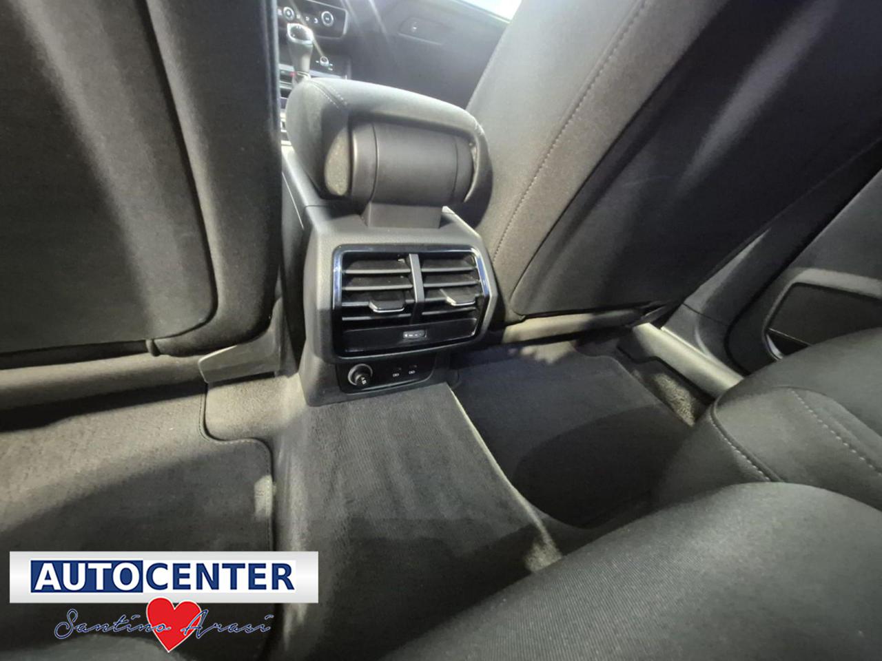 AUDI Q3 35 TDI S tronic S line edition - 16