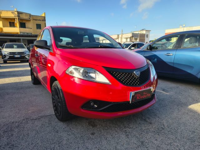 LANCIA Ypsilon Rosso metallizzato