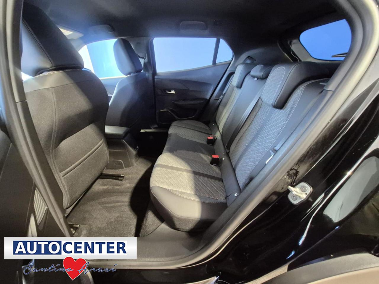 PEUGEOT 2008 PureTech 130 S&S EAT8 Allure - 13