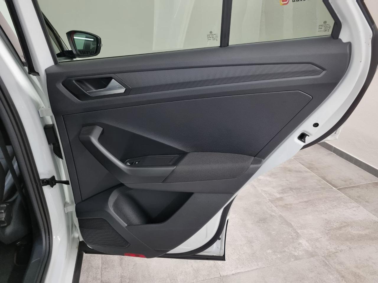 VOLKSWAGEN T-Roc 2.0 TDI SCR 150 CV DSG 4MOTION R-Line - 25