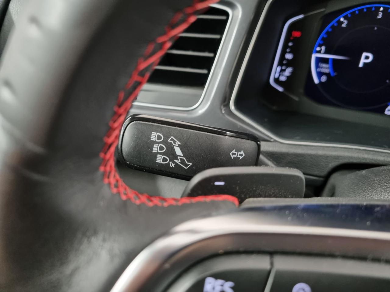 VOLKSWAGEN T-Roc 2.0 TDI SCR 150 CV DSG 4MOTION R-Line - 34