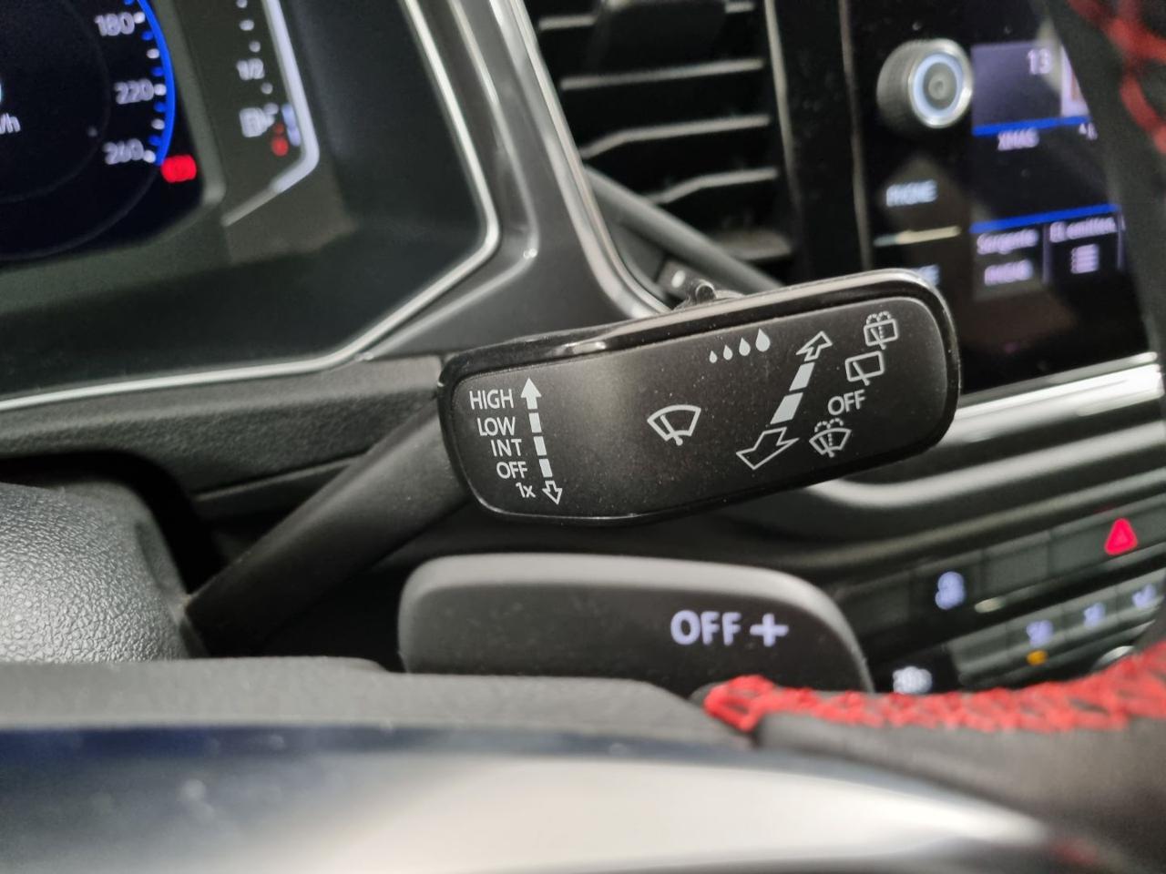 VOLKSWAGEN T-Roc 2.0 TDI SCR 150 CV DSG 4MOTION R-Line - 33