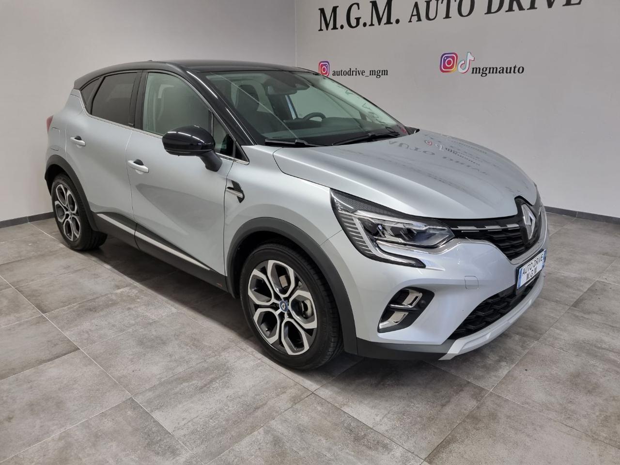 RENAULT Captur Plug-in Hybrid E-Tech 160 CV Intens - 34