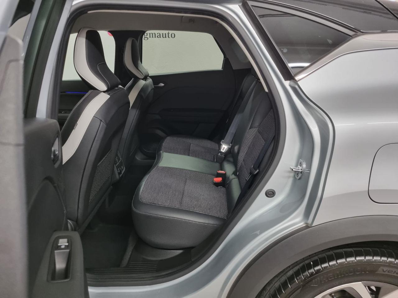 RENAULT Captur Plug-in Hybrid E-Tech 160 CV Intens - 10