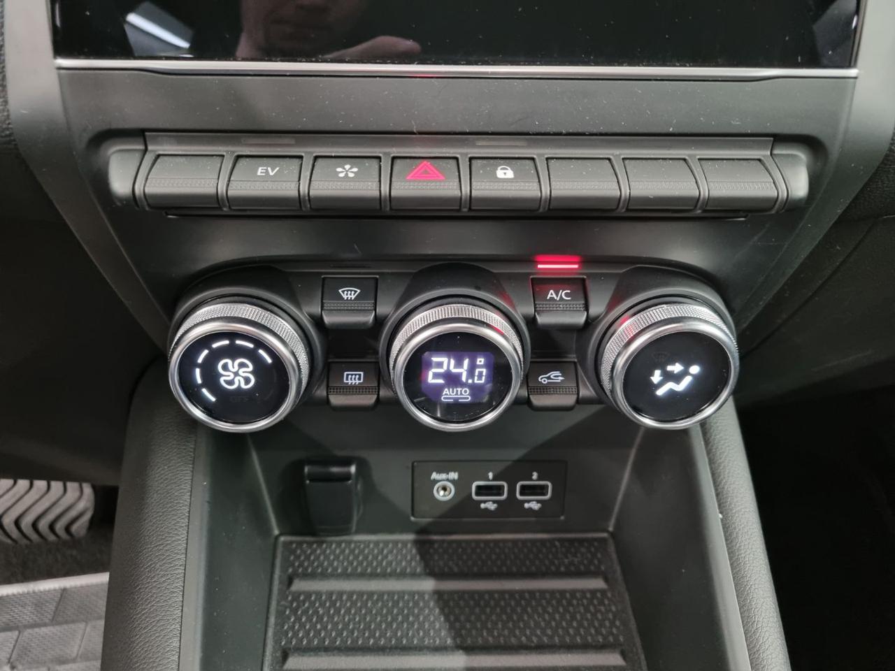 RENAULT Captur Plug-in Hybrid E-Tech 160 CV Intens - 27