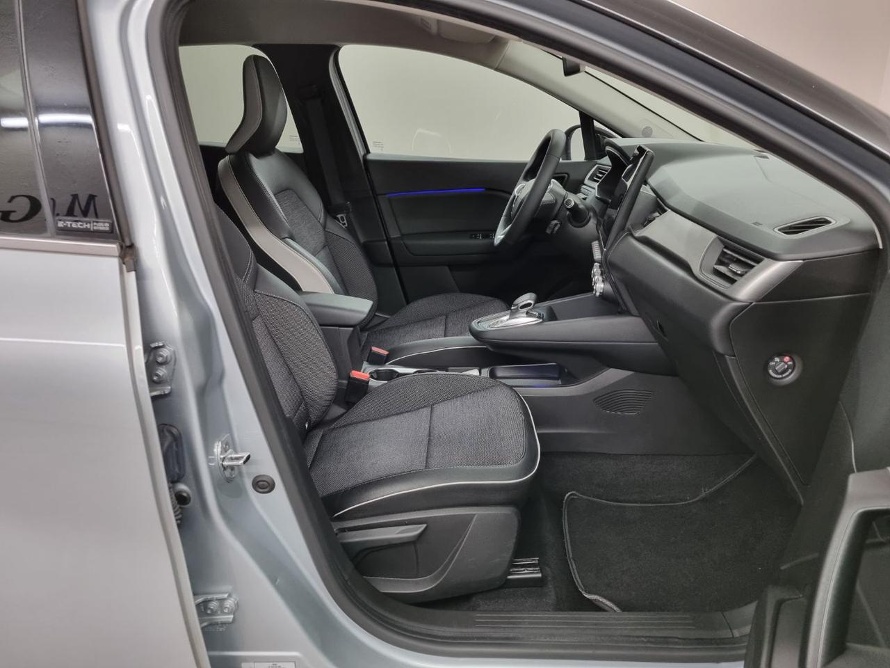 RENAULT Captur Plug-in Hybrid E-Tech 160 CV Intens - 9