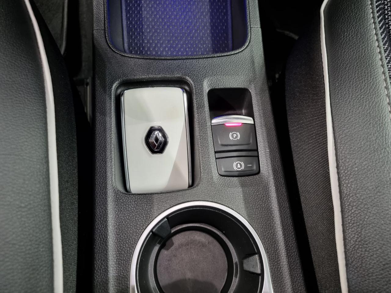 RENAULT Captur Plug-in Hybrid E-Tech 160 CV Intens - 17