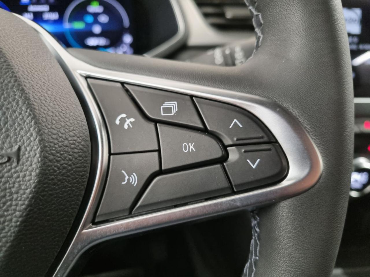 RENAULT Captur Plug-in Hybrid E-Tech 160 CV Intens - 28