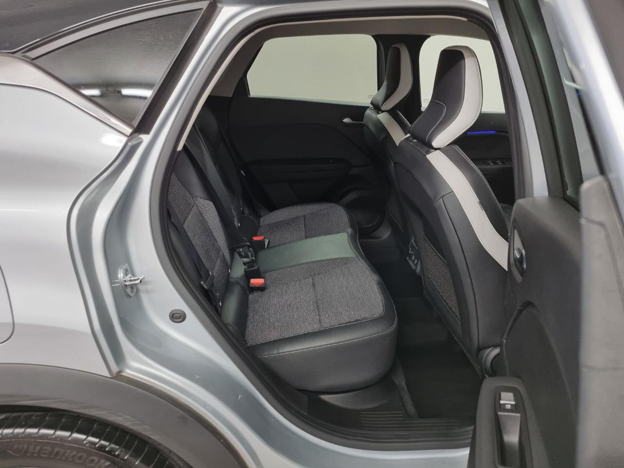 RENAULT Captur Plug-in Hybrid E-Tech 160 CV Intens - 11