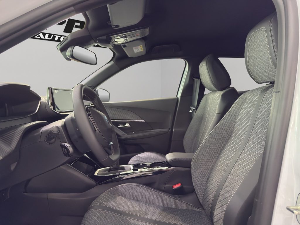 PEUGEOT 2008 PureTech 100 S&S Allure - 9