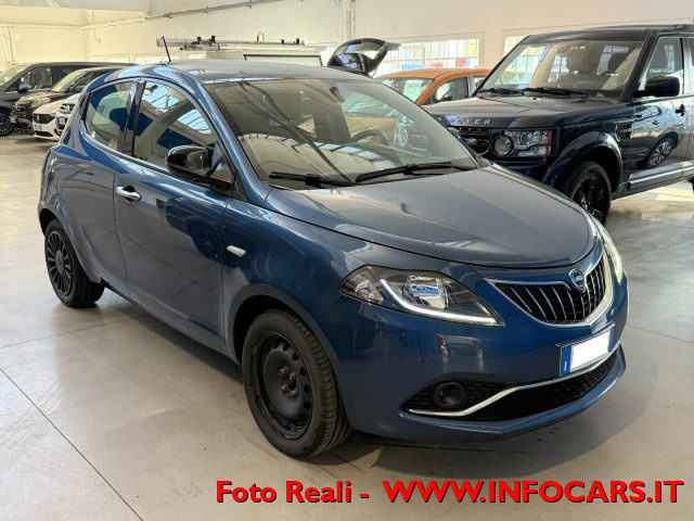 LANCIA Ypsilon Blu metallizzato