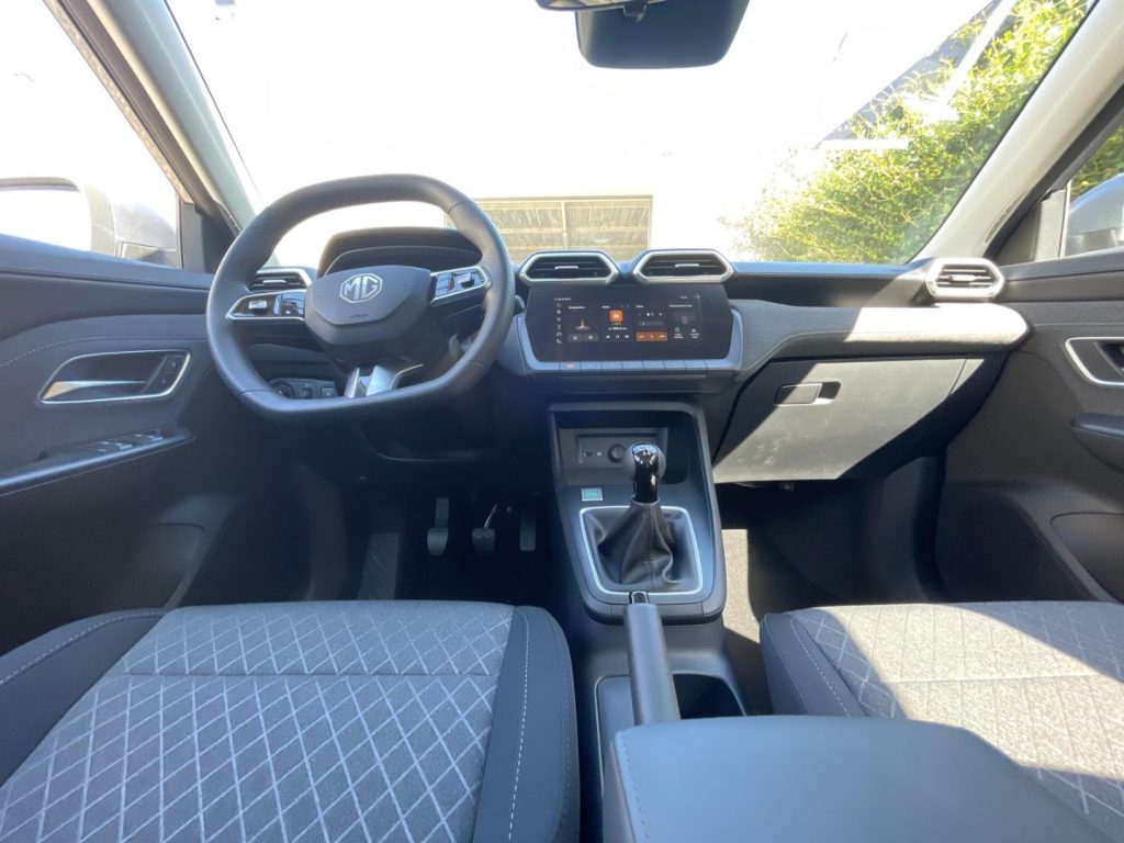 MG ZS 1.5 Standard - 22