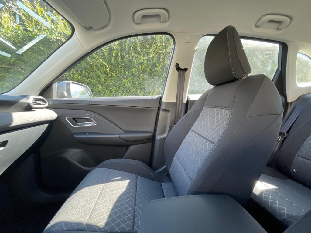 MG ZS 1.5 Standard - 25