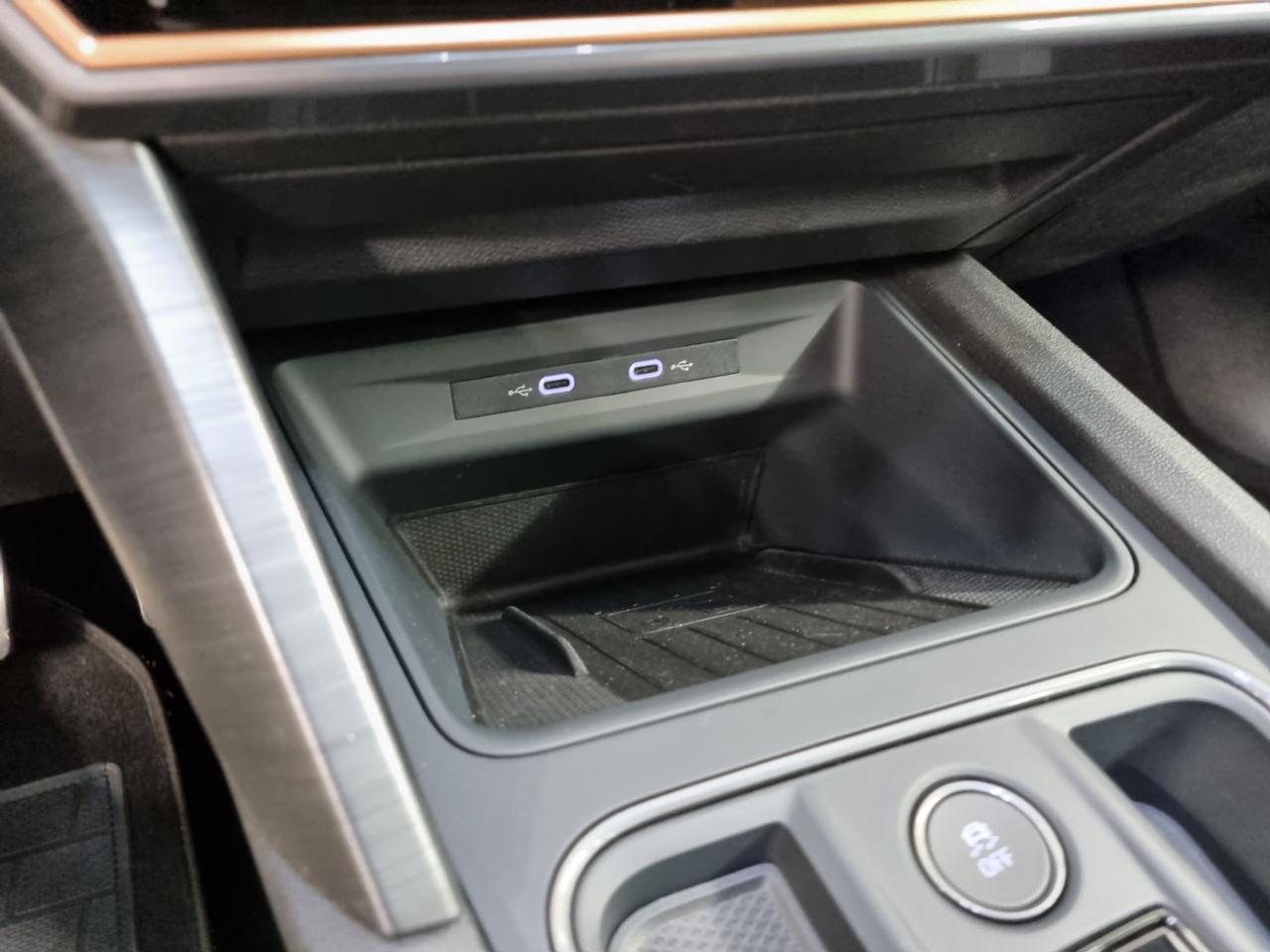 CUPRA Formentor 1.4 e-Hybrid DSG VZ Priority 245cv - 27