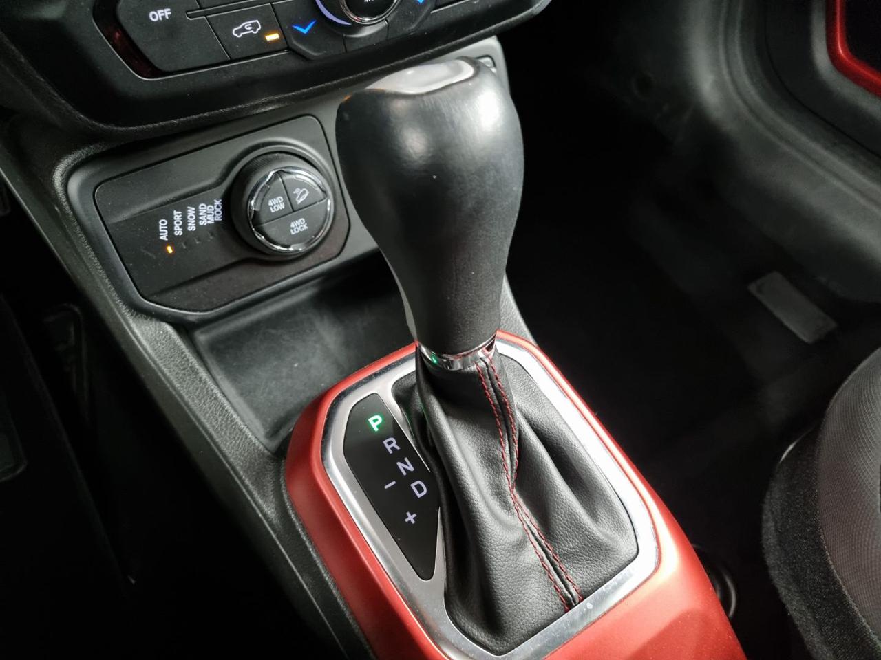 JEEP Renegade 1.3 T4 240CV PHEV 4xe AT6 Trailhawk - 12