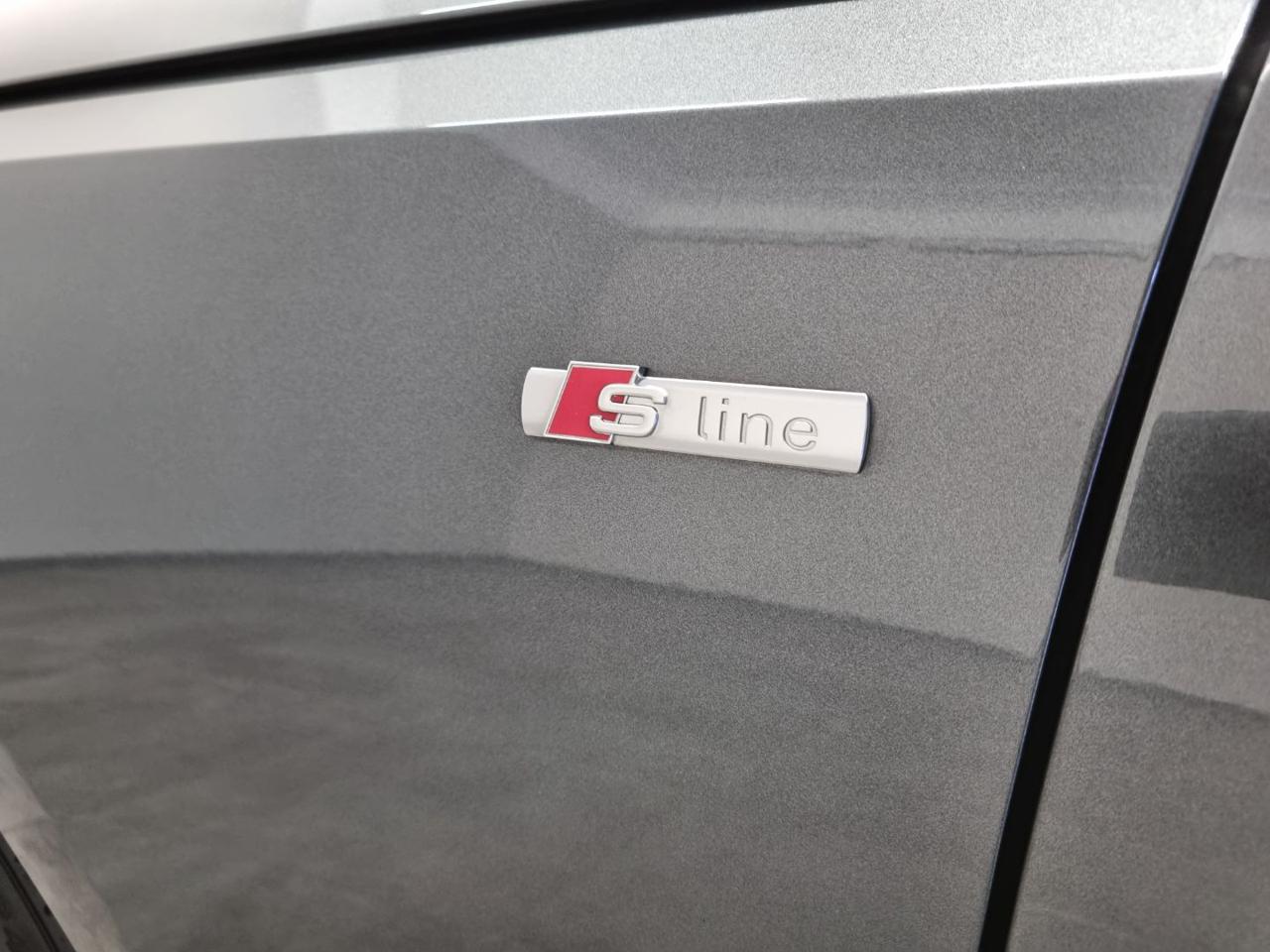 AUDI A4 Avant 45 TFSI quattro S tronic S LINE - 12