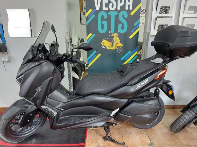 YAMAHA X-MAX 300 Grigio scuro pastello