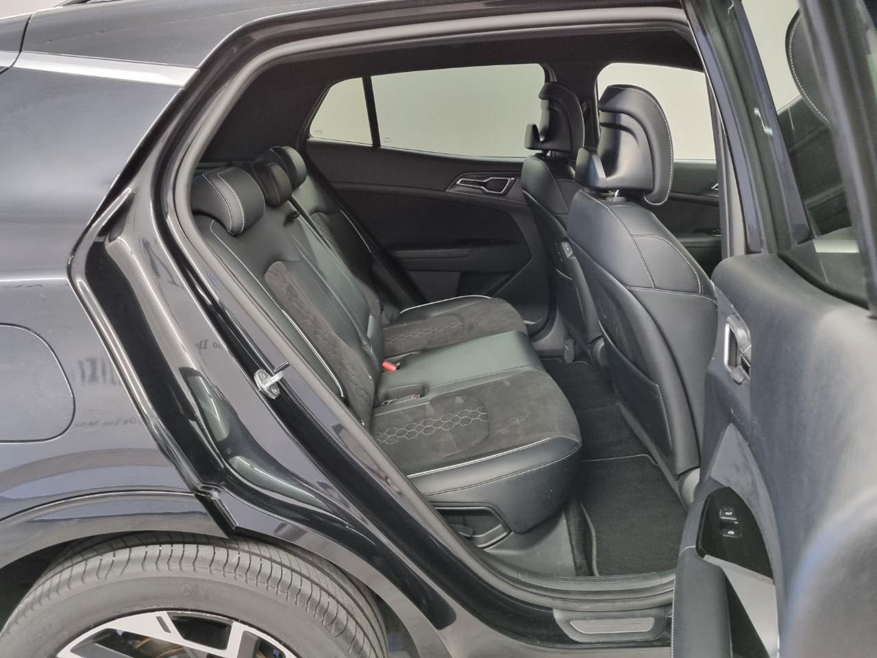 KIA Sportage 1.6 TGDi PHEV AWD AT GT-line - 31