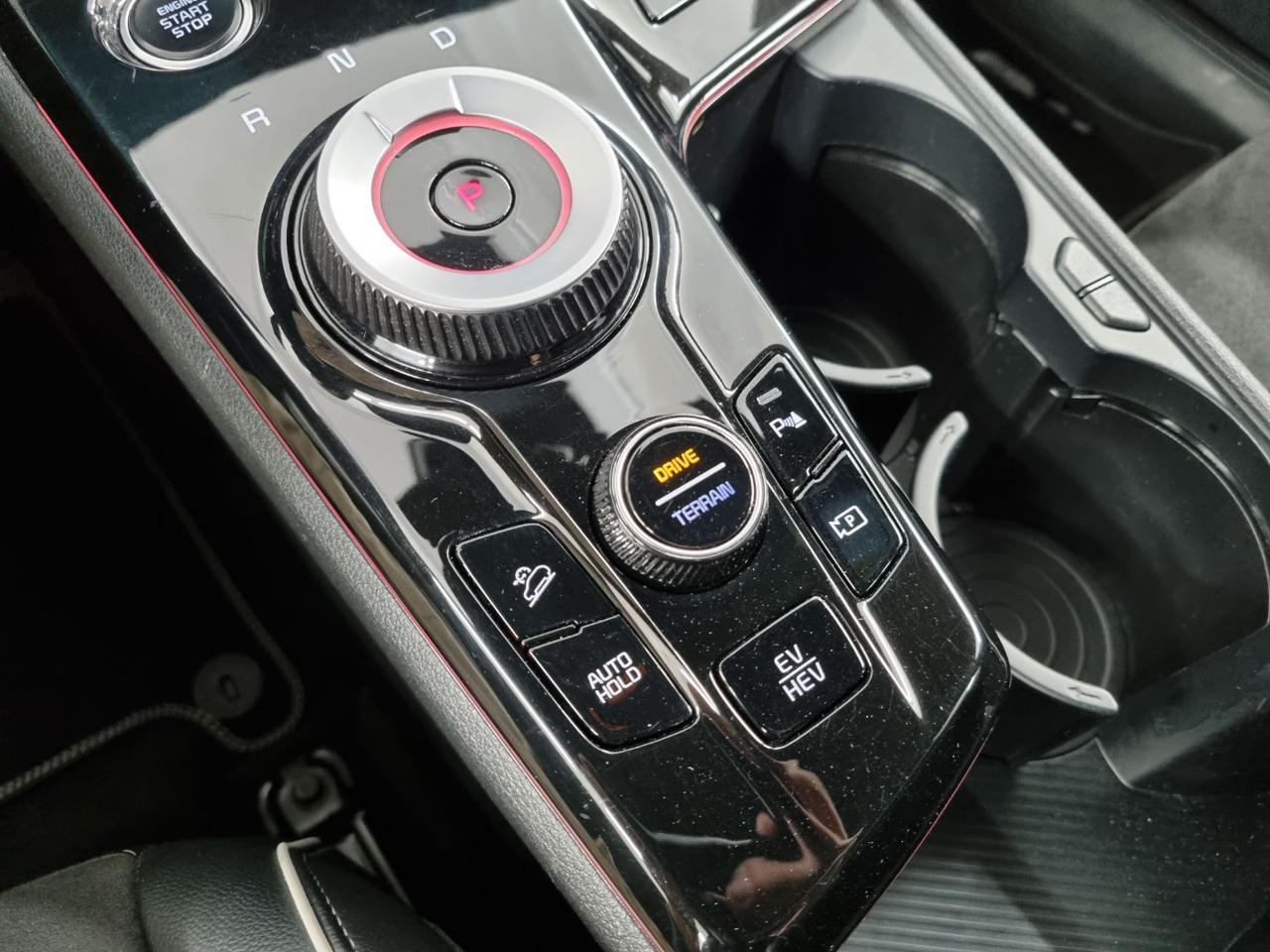 KIA Sportage 1.6 TGDi PHEV AWD AT GT-line - 34