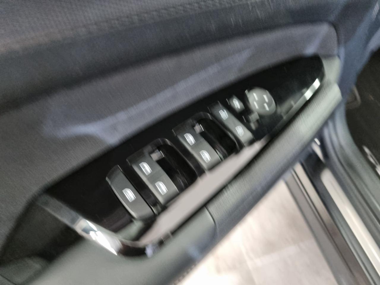 KIA Sportage 1.6 TGDi PHEV AWD AT GT-line - 17