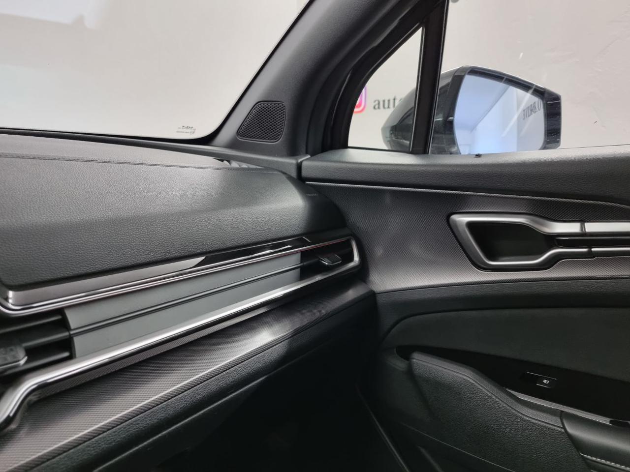 KIA Sportage 1.6 TGDi PHEV AWD AT GT-line - 36