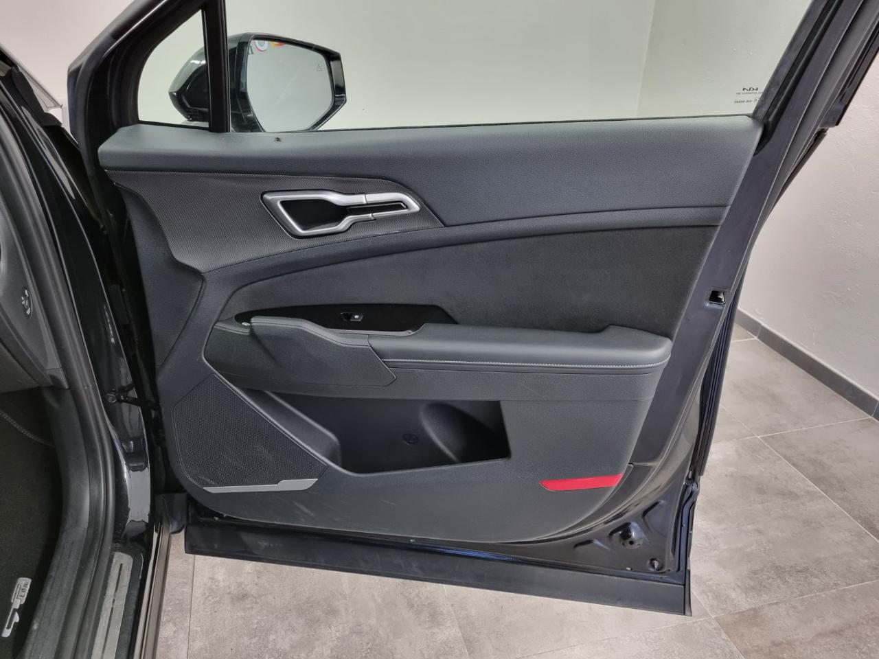 KIA Sportage 1.6 TGDi PHEV AWD AT GT-line - 32