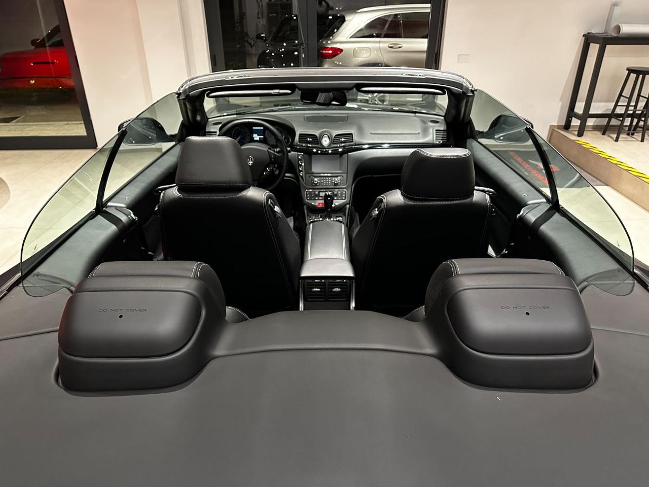 MASERATI GranCabrio 4.7 V8 450cv - Solo 25.000 km - 29