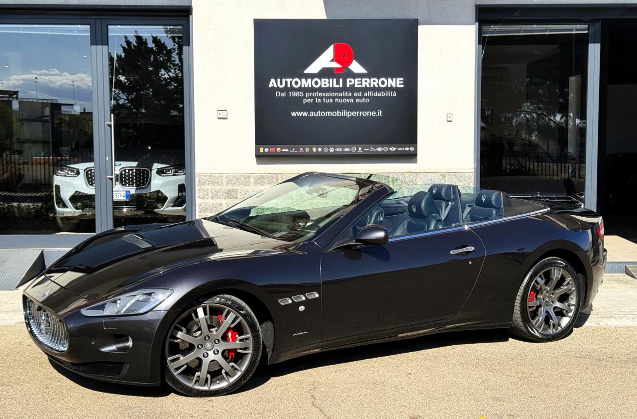 MASERATI GranCabrio 4.7 V8 450cv - Solo 25.000 km - 4