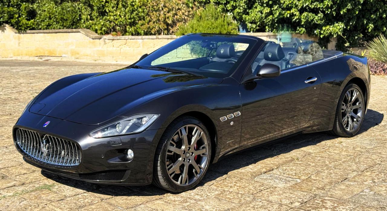 MASERATI GranCabrio 4.7 V8 450cv - Solo 25.000 km - 39
