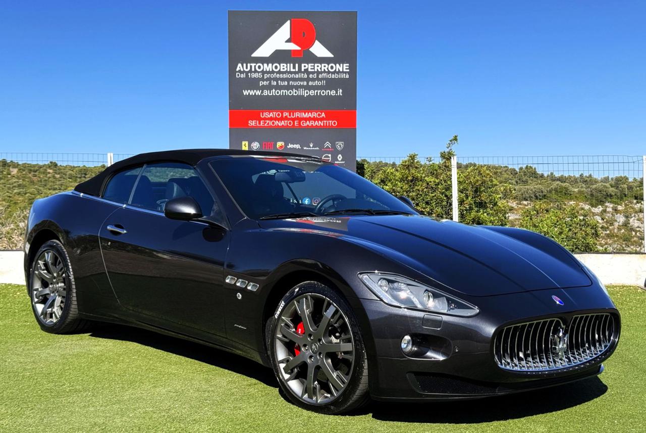 MASERATI GranCabrio 4.7 V8 450cv - Solo 25.000 km - 3