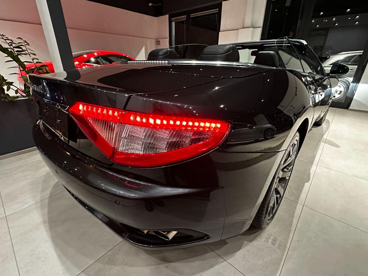 MASERATI GranCabrio 4.7 V8 450cv - Solo 25.000 km - 11