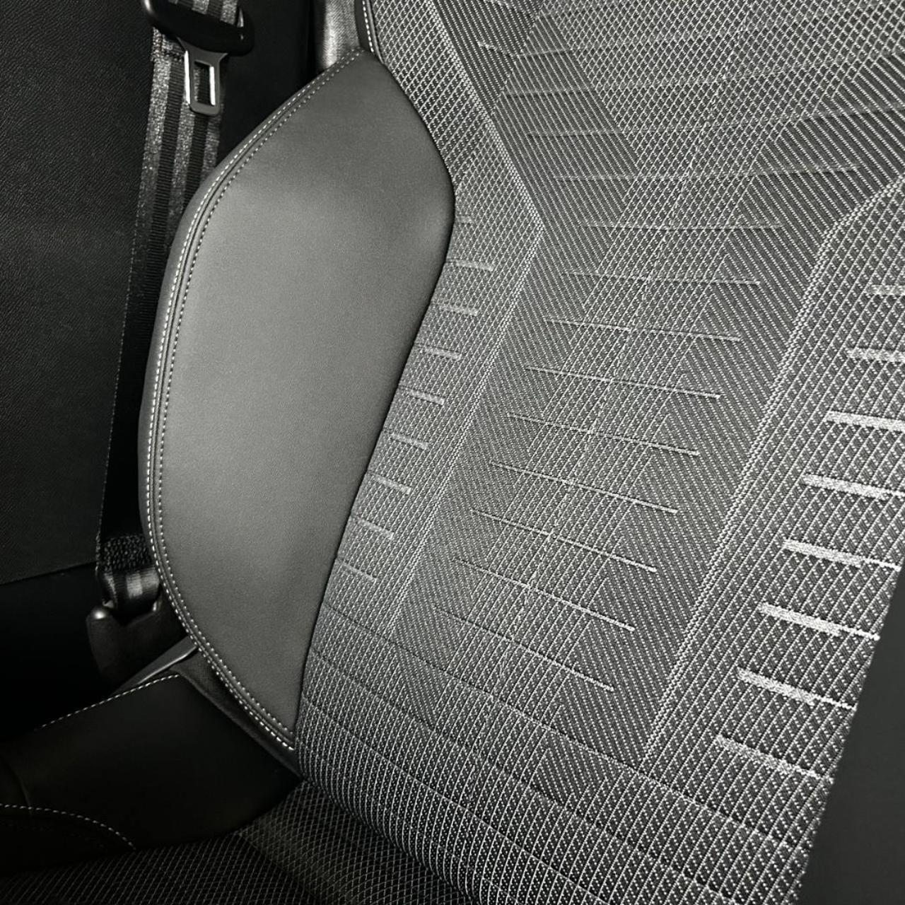 PEUGEOT 3008 Hybrid 145 e-DCS6 GT - 11