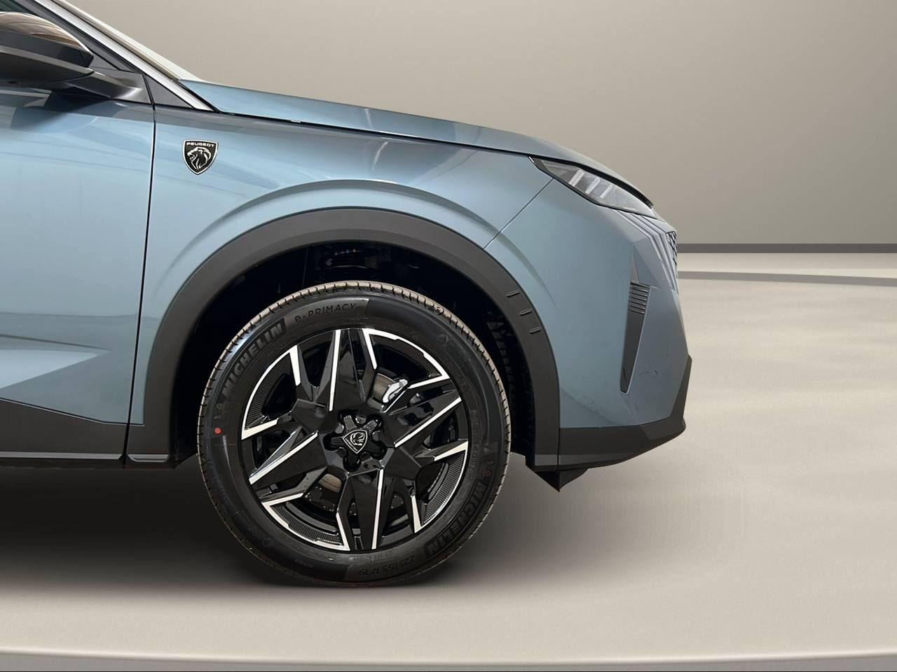 PEUGEOT 3008 Hybrid 145 e-DCS6 GT - 43