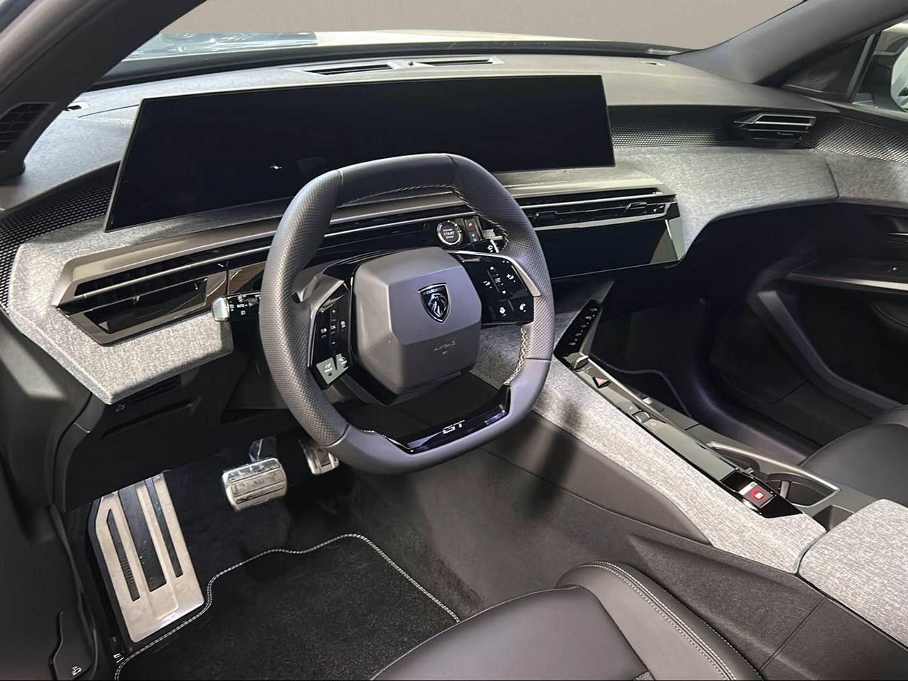 PEUGEOT 3008 Hybrid 145 e-DCS6 GT - 20