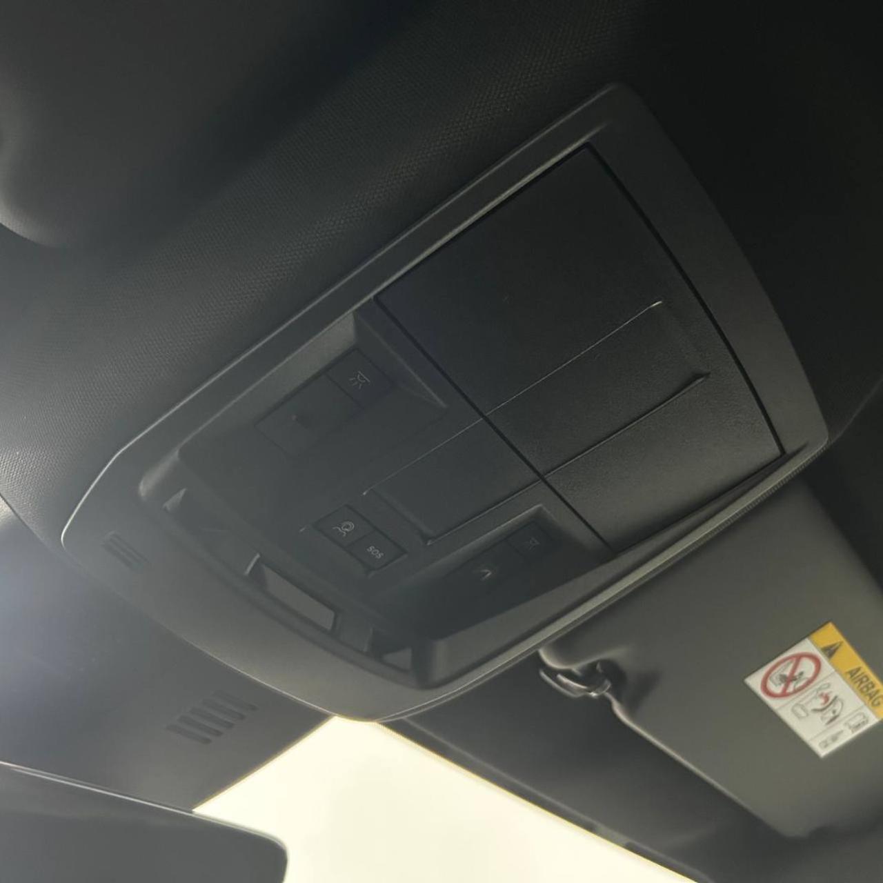 PEUGEOT 3008 Hybrid 145 e-DCS6 GT - 29